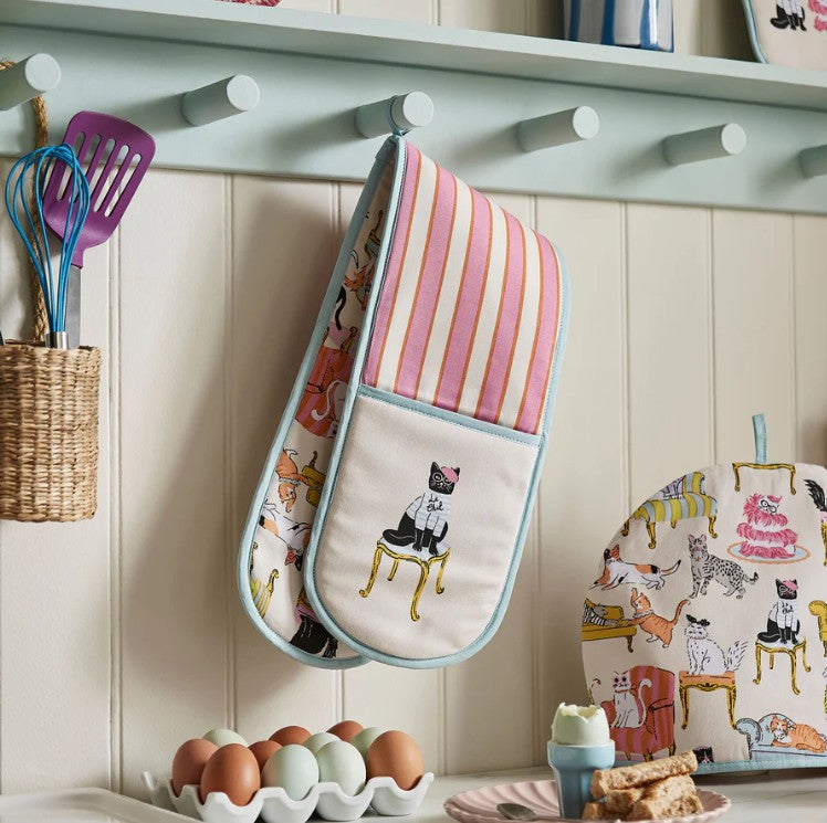 glamorous cat - candy pink stripe on one side - glamourous cats on other side - pale blue trim 