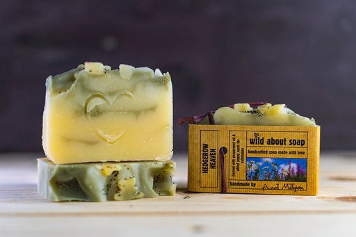 Hedgerow Heaven Handmade Soap - natural colour - a mix of essential oils